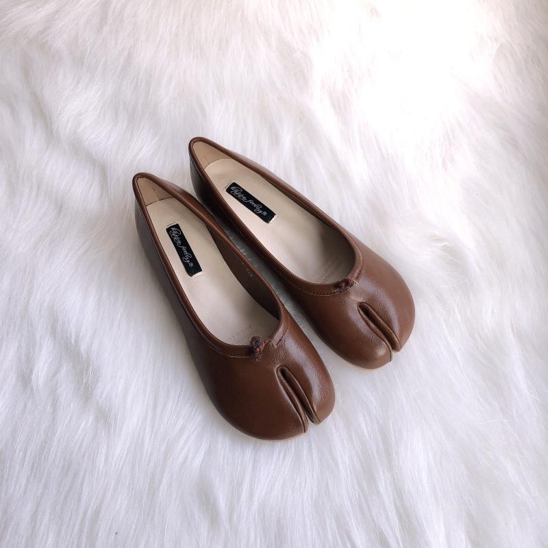 Platte ballerina's tabi loafers