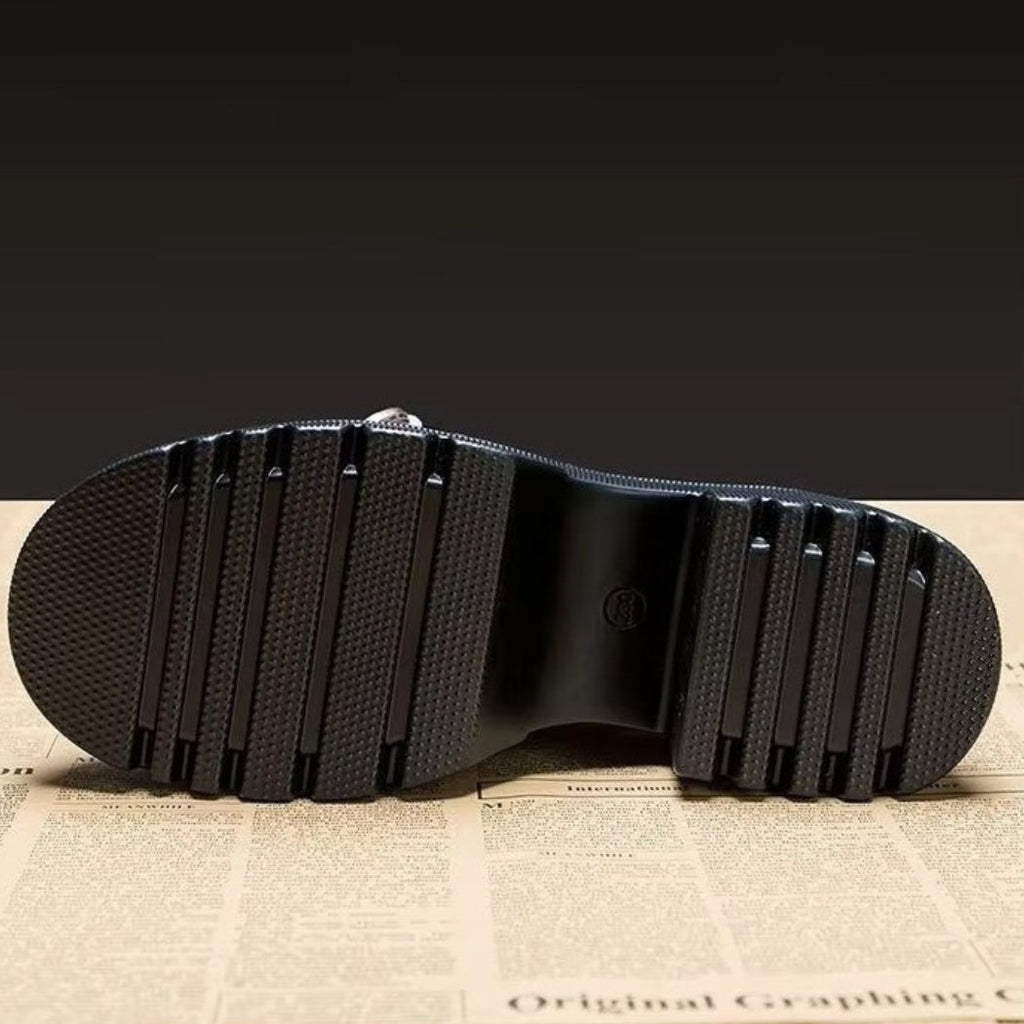 Glanzend zwarte loafers met hak voor dames