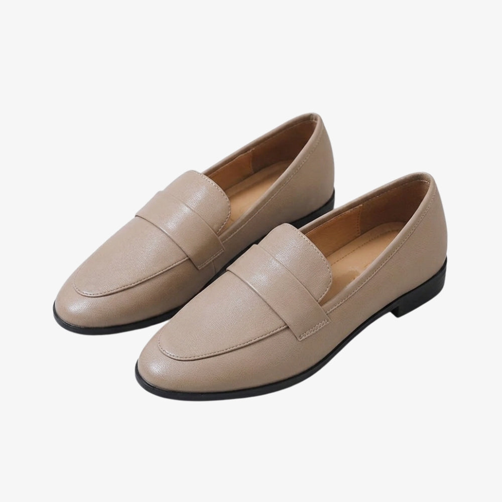 Minimalistische loafers voor dames van synthetisch leer