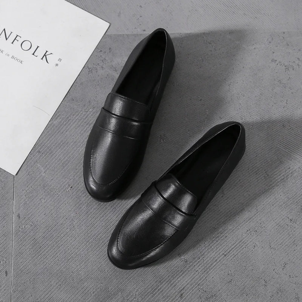 Minimalistische loafers voor dames van synthetisch leer