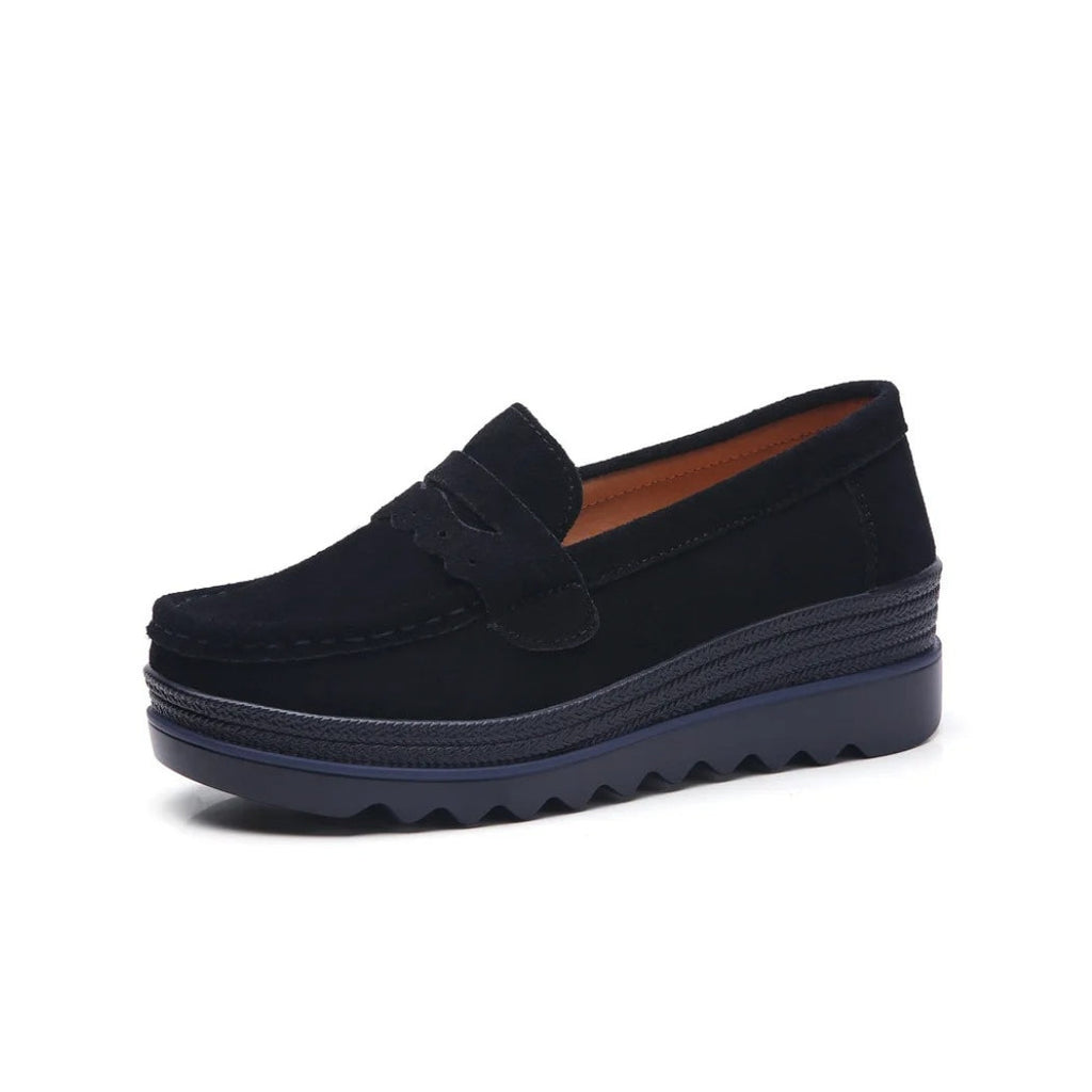 Suède loafers voor dames met sleehak