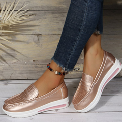 Sleehak mocassins type sneakers met glanzende details, Roos