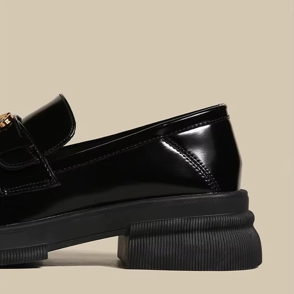 Platform loafer met bloemdetails