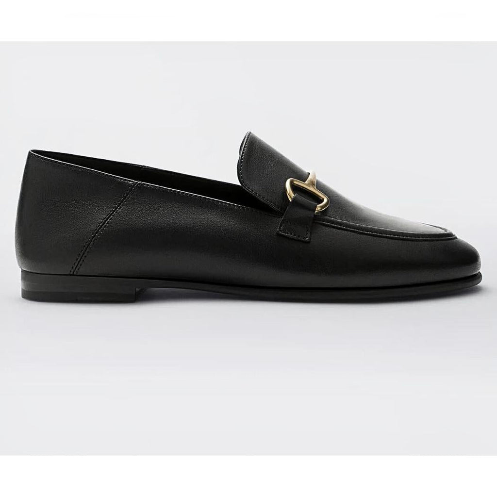 Dunne en lichte loafers in echt leer