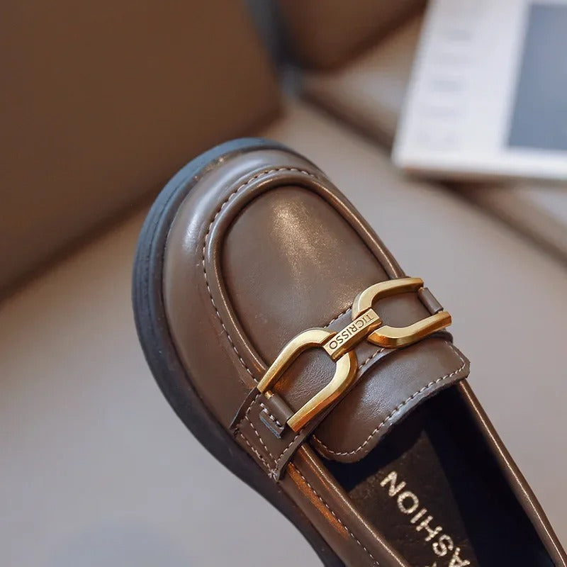 Donkere loafers voor meisjes met gesp
