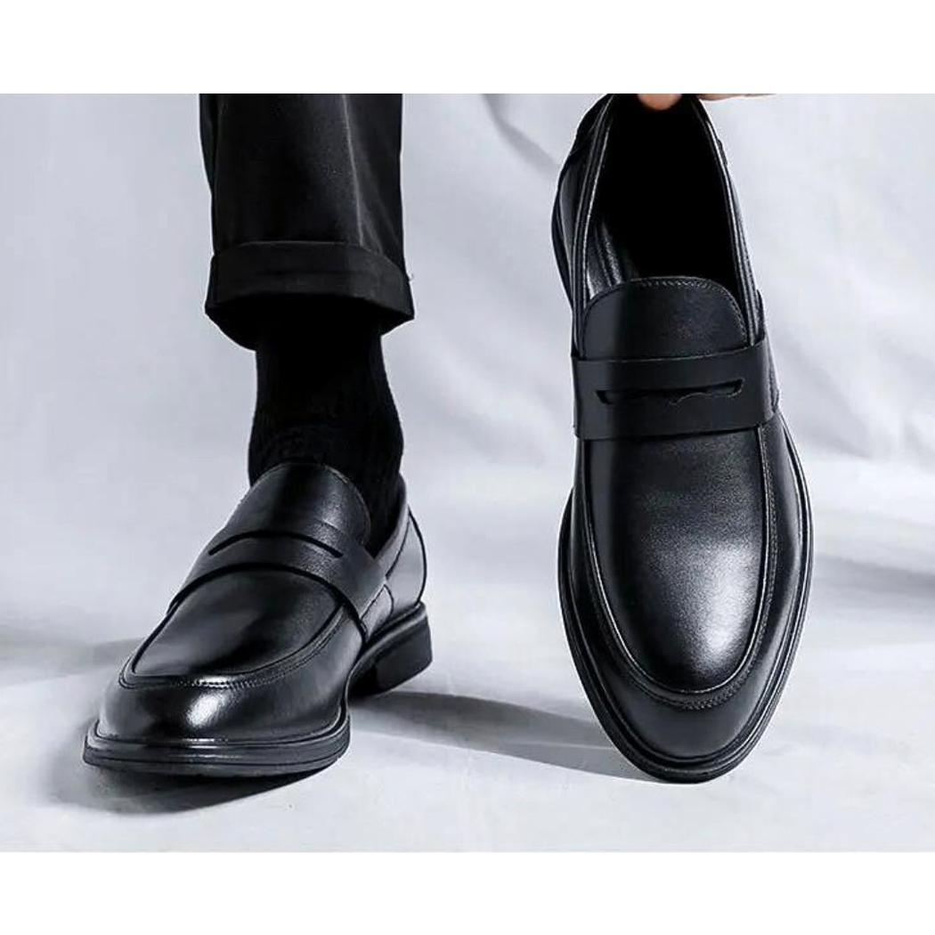 Zwarte klassieke heren loafers van synthetisch leer