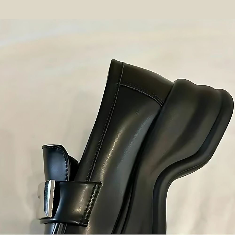 Loafers met platformzool en zilveren bandje