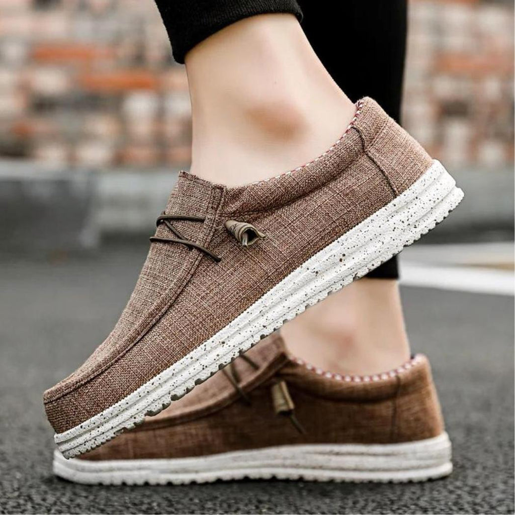 Lichte canvas loafers voor heren in bruin of blauw