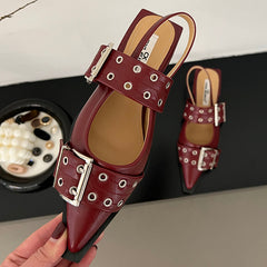 Loafer ballerina met spitse neus en gespjes, Burgundy