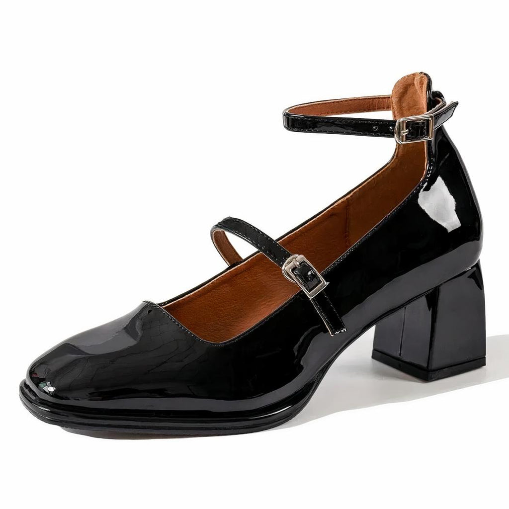 Gelakte loafer in ballerinastijl met hak en twee bandjes