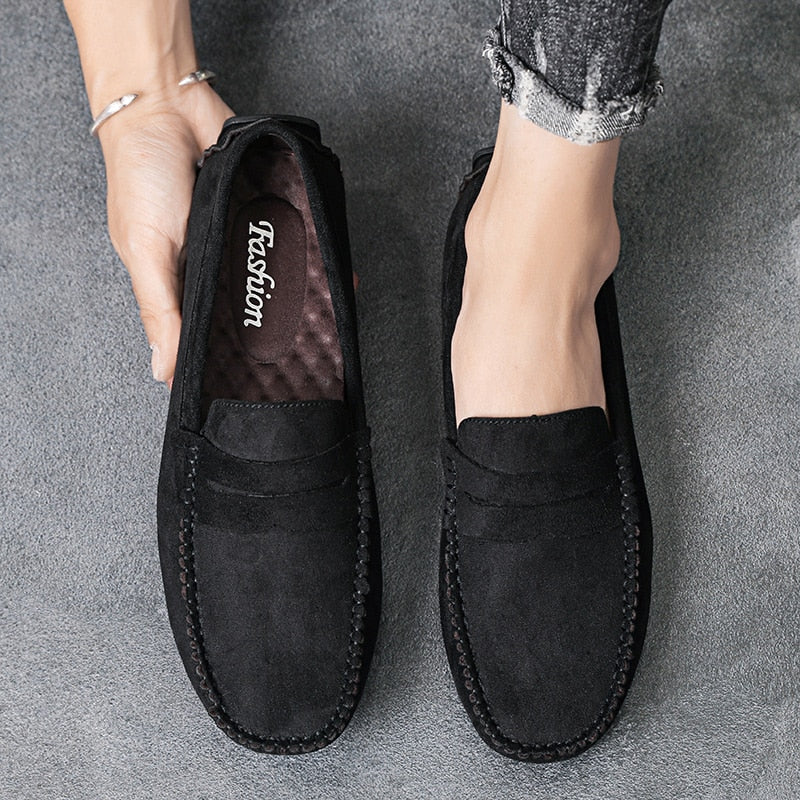 Ademende suède-look loafers voor heren