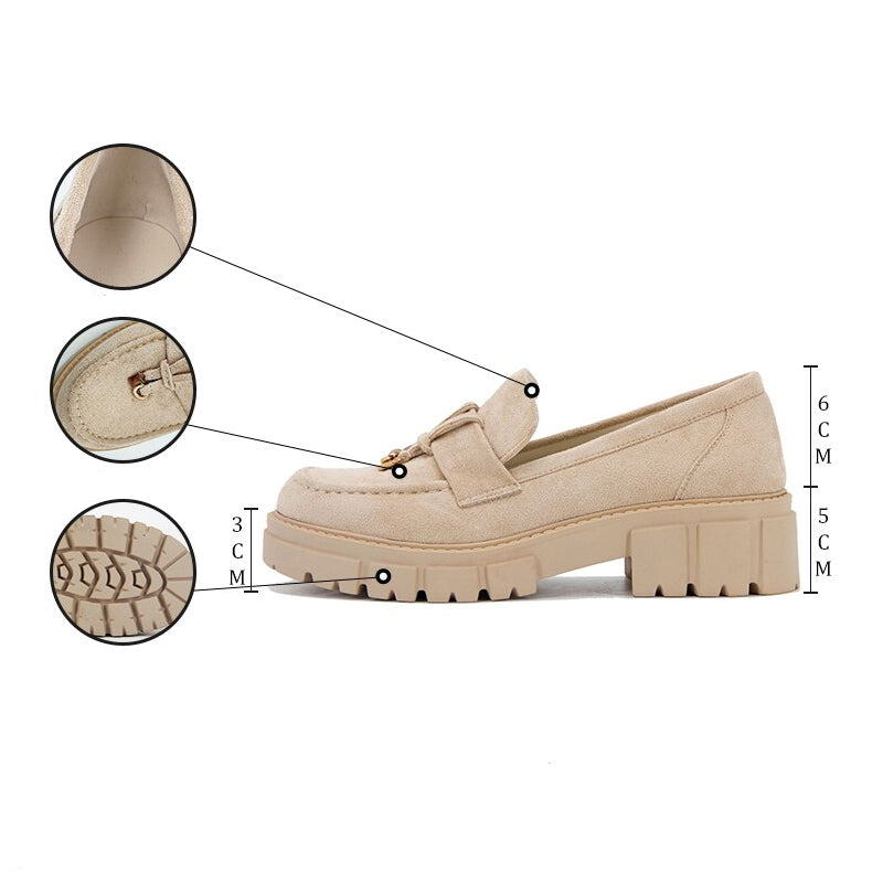 Beige kwastjesloafers met dikke zool voor dames