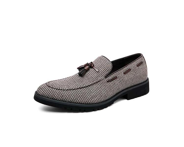 Bruine en witte geruite kwastloafers voor heren