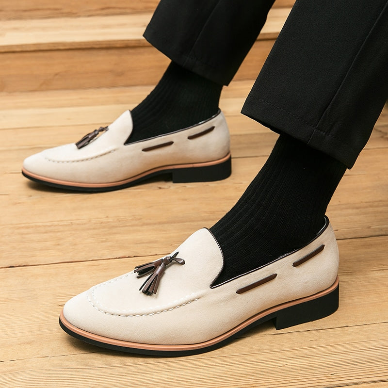 Casual loafers in echt suède met kwastjes voor heren