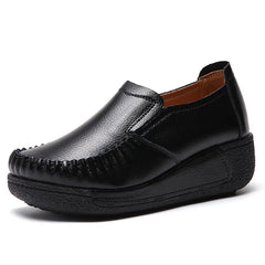 Damesloafers van glad leer met dikke zool, Zwart