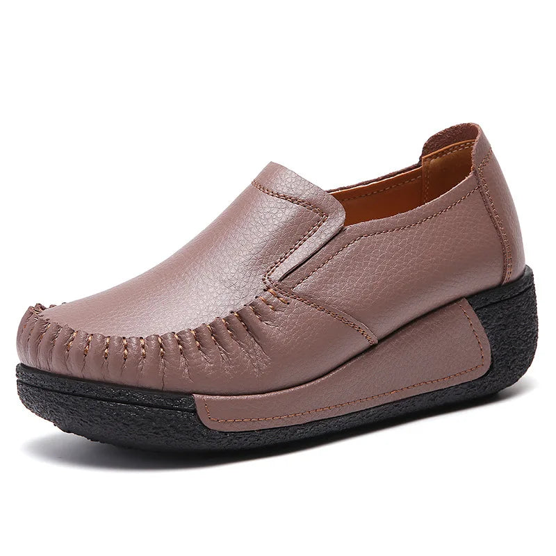 Damesloafer van glad leer in beige