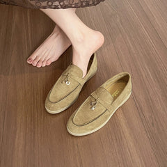 Dames loafers van kunstsuède met metalen kwastje, Camel