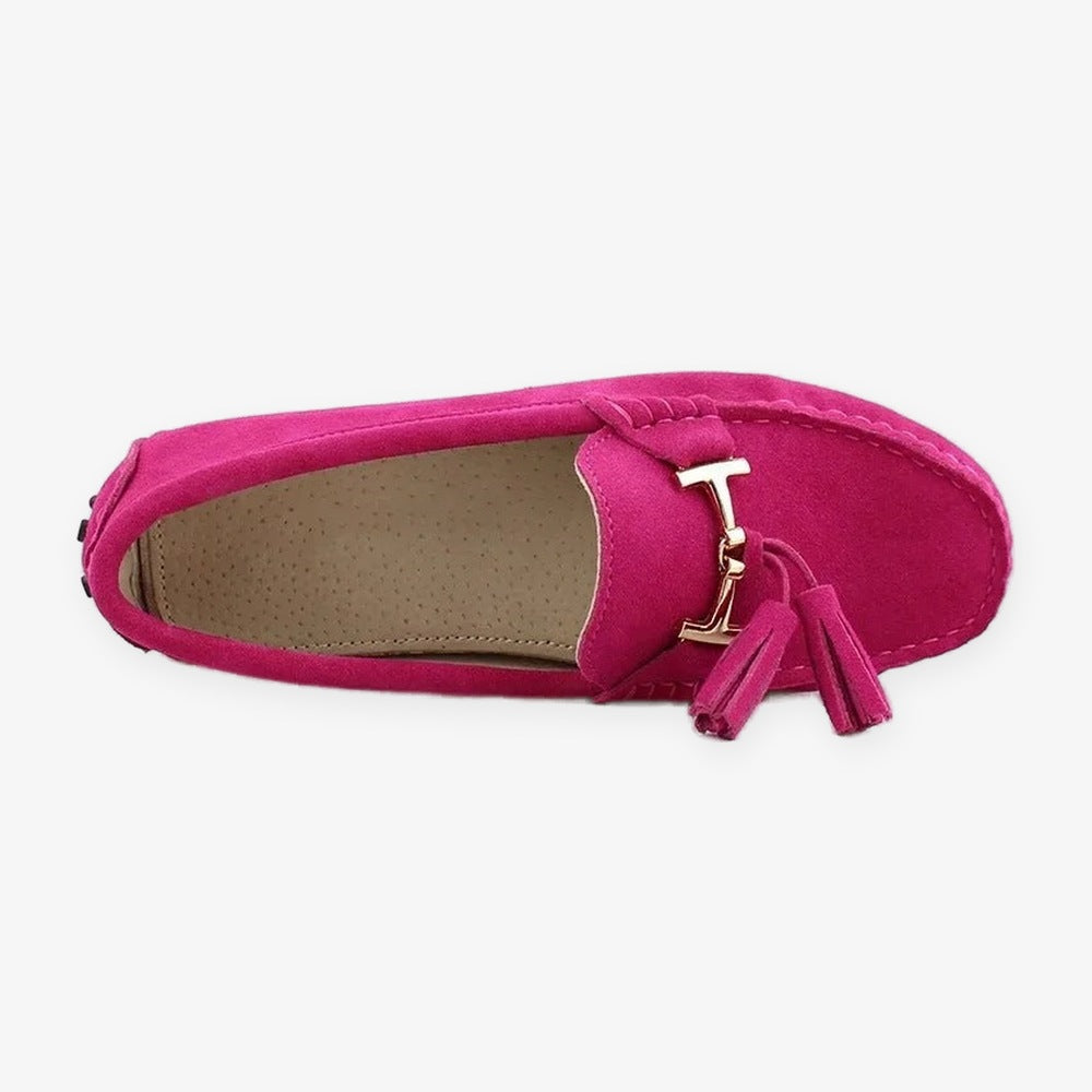 Leren damesloafer met kwast en gouden bit in groen, zijaanzicht