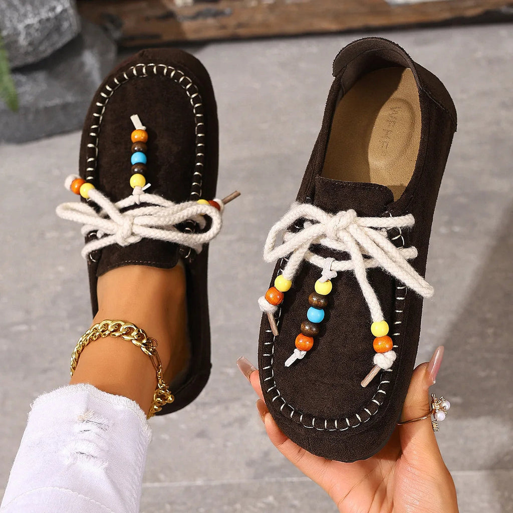 Dames loafers met kralen, veters en kleurrijke details - bruin, foto 10