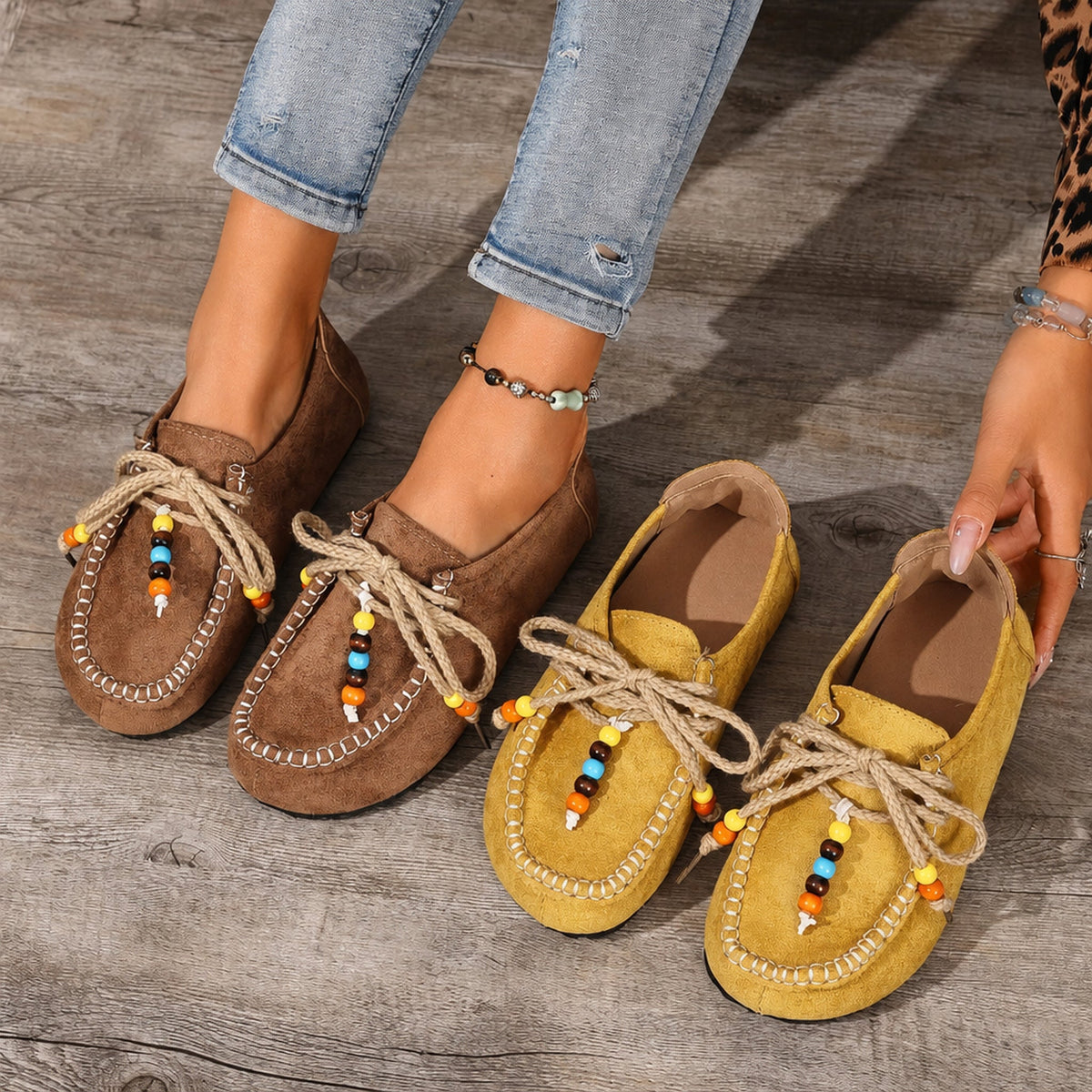 Dames loafers met kralen, veters en kleurrijke details - geel, foto 4