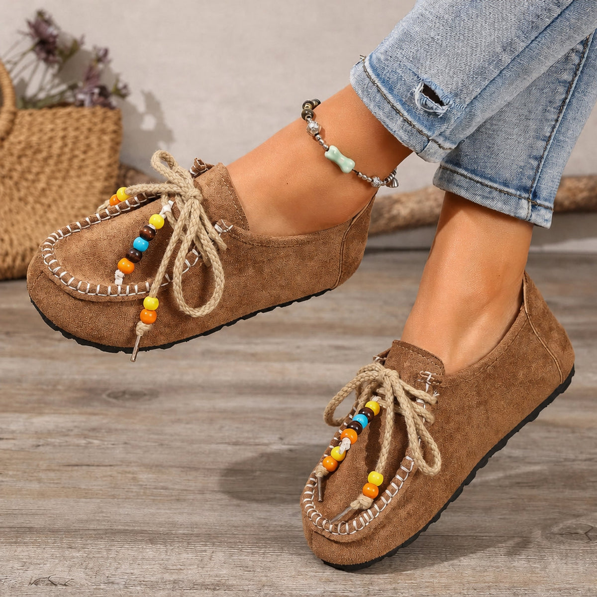 Dames loafers met kralen, veters en kleurrijke details - taupe, foto 6