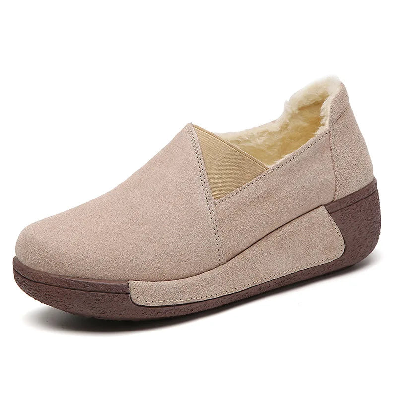 Suède damesloafer met fleece in zwart