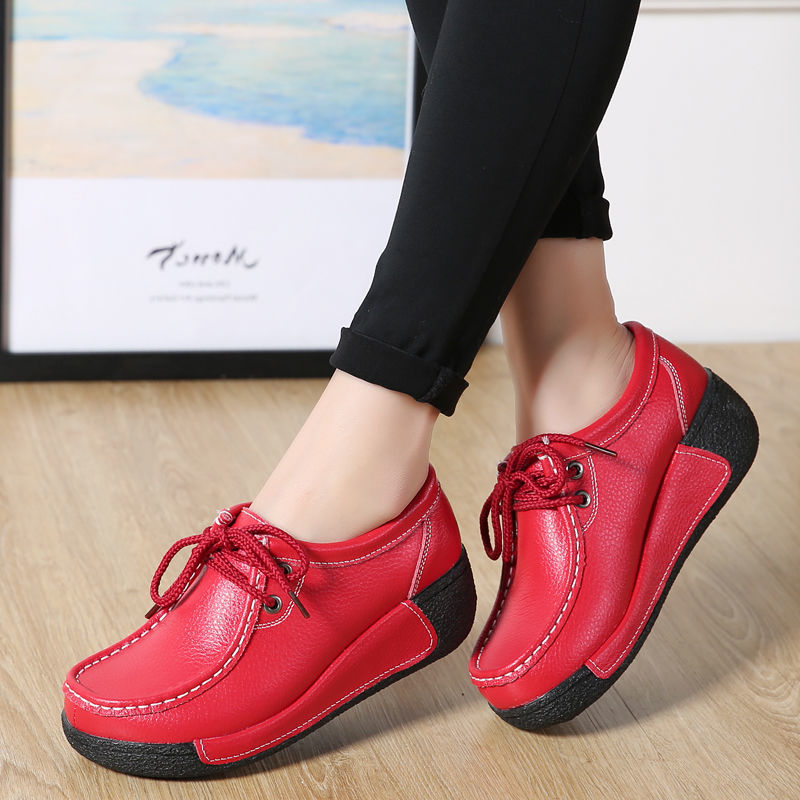 Dames loafers met sleehak en veters in bootschoenstijl