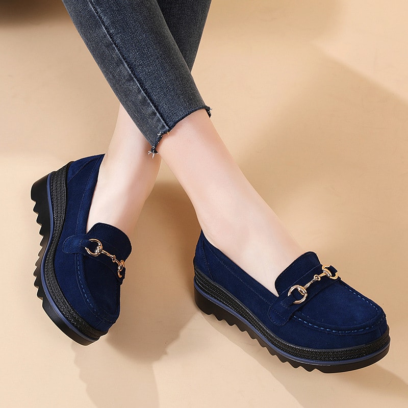 Loafers met plateauzool en decoratieve metalen details voor dames