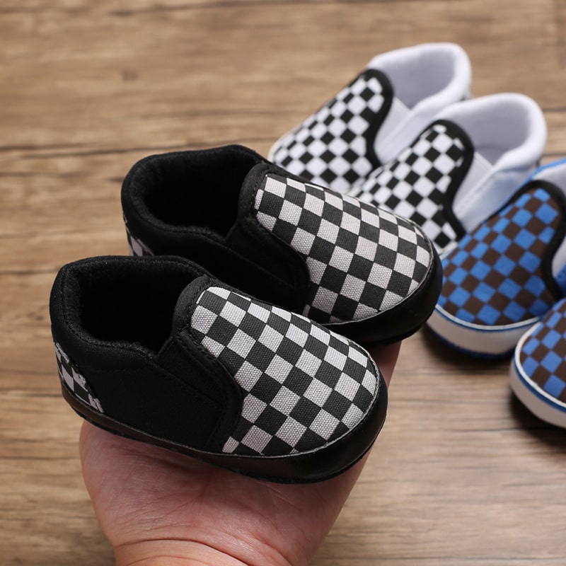 Mocassins in geruite canvas voor babyjongens