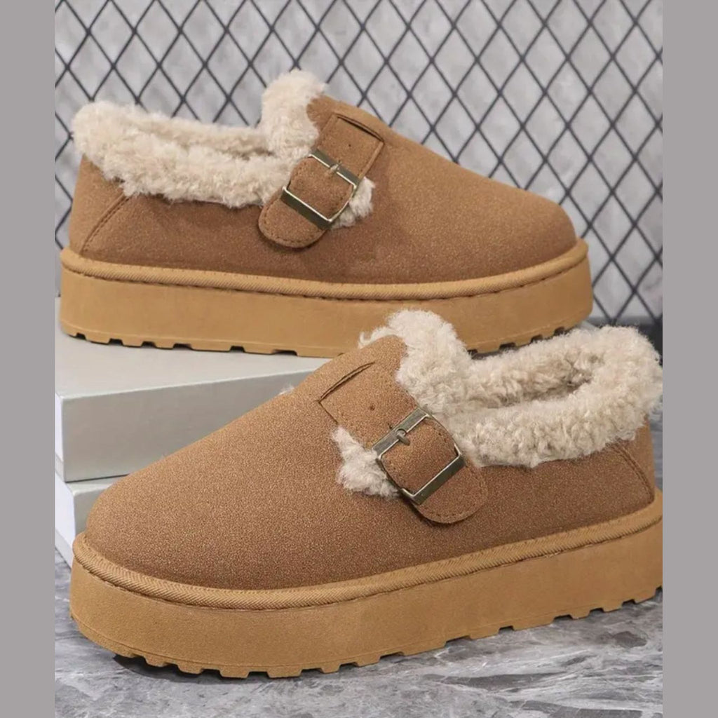 Gevoerde dames mocassins met dikke zool, detail
