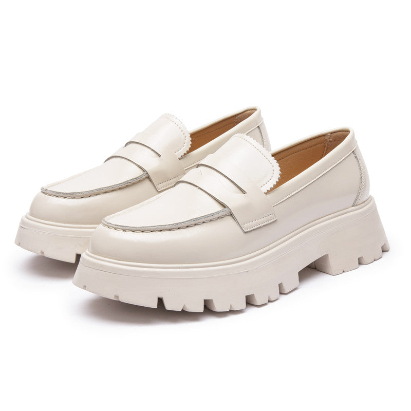 Loafers van glad leer met dikke zool
