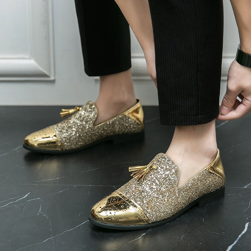 Goudkleurige gelakte en glitter avondloafers