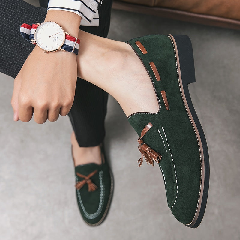 Groene suède loafers met kwastjes voor heren