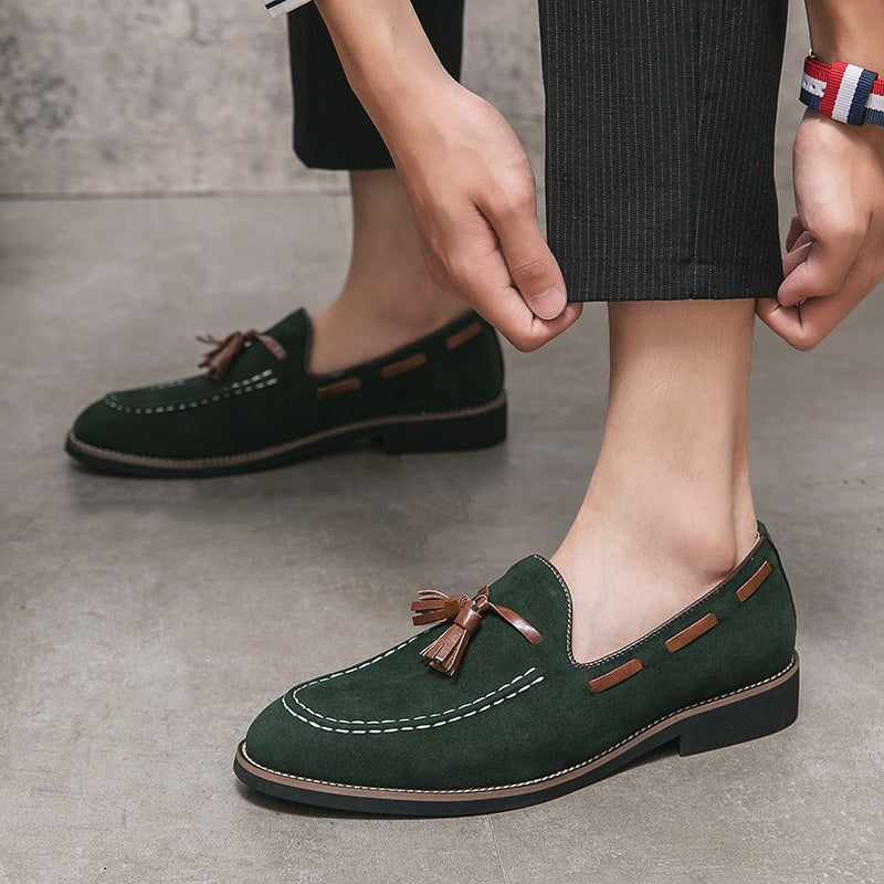 Groene suède loafers met kwastjes voor heren