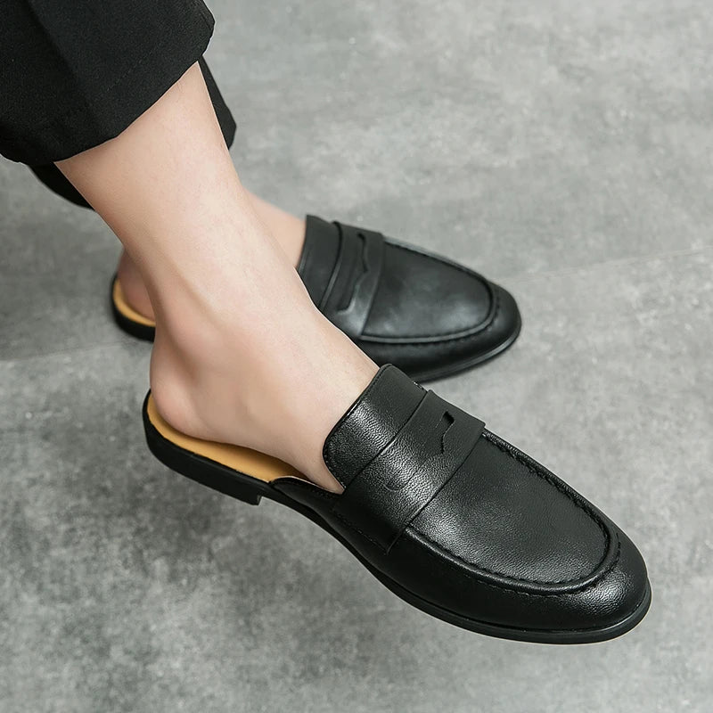 Open heren loafer-muilen met glad bovenwerk in bruin, bovenaanzicht
