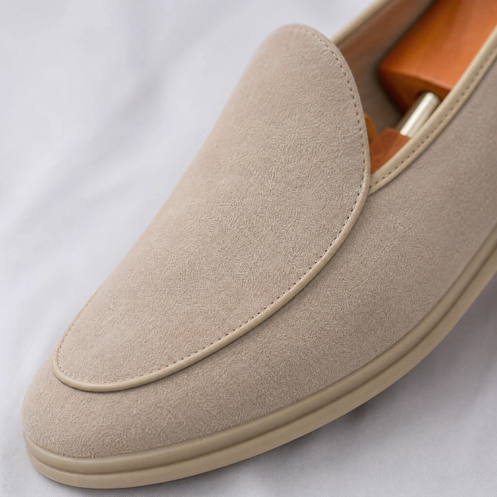 Heren loafer in imitatiesuède in beige, zijaanzicht