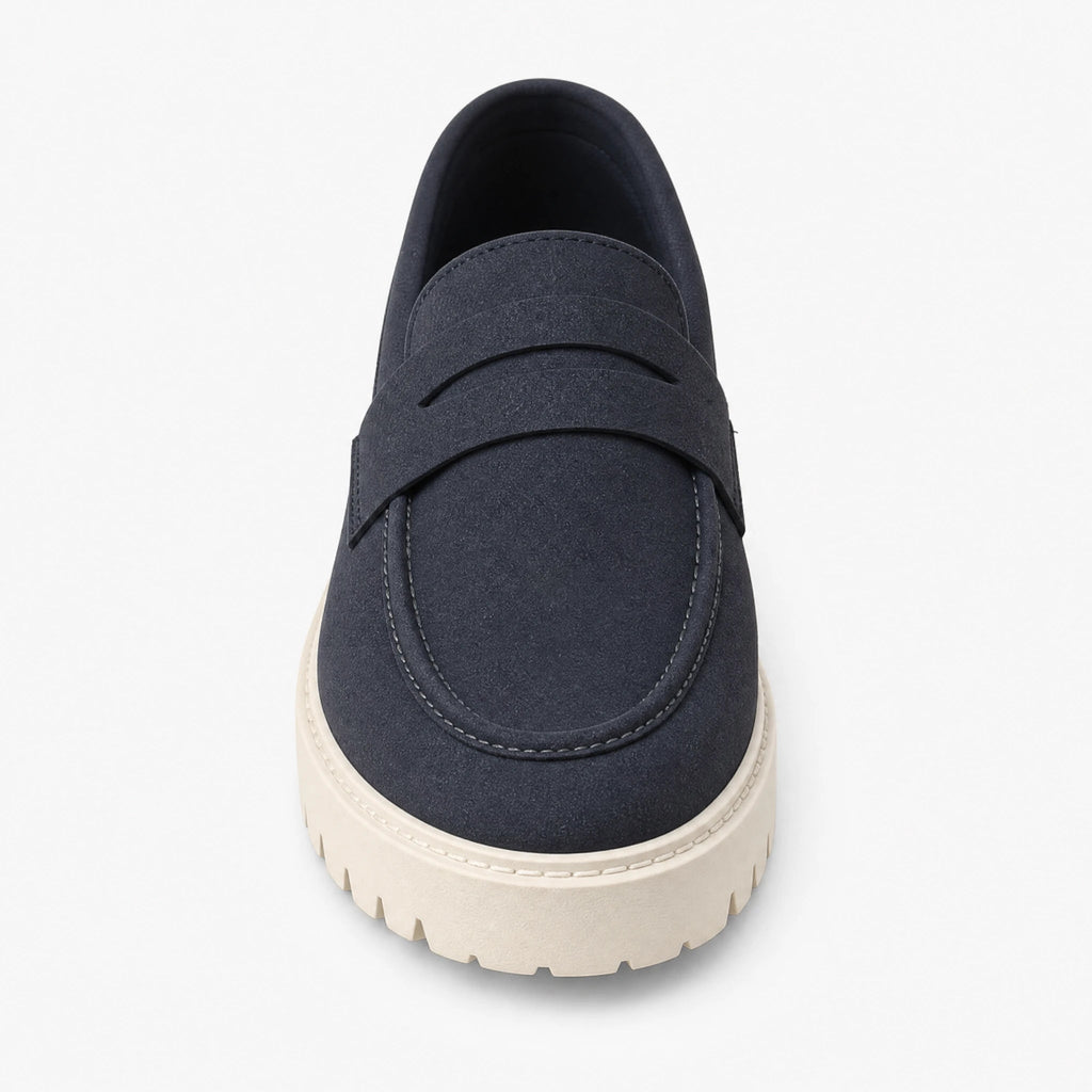 Marineblauwe heren mocassin met profielzool, zijaanzicht