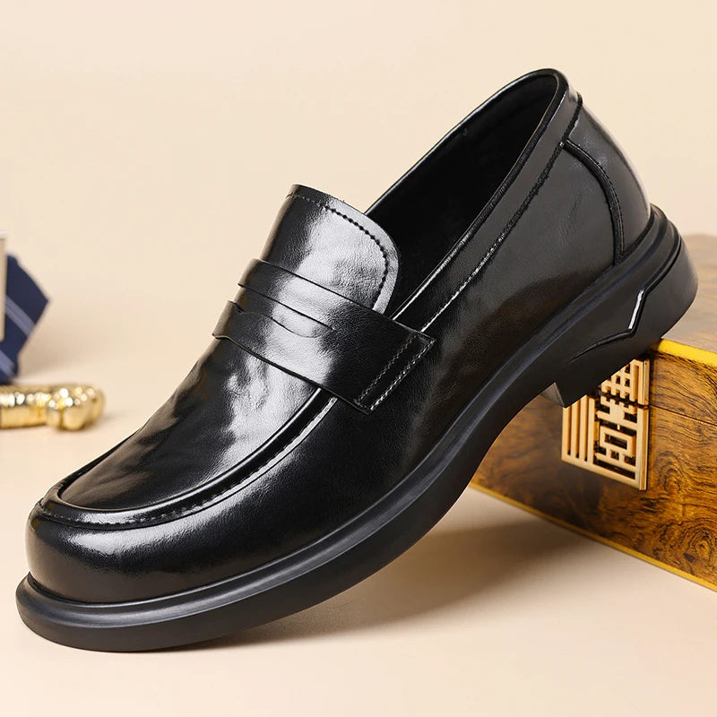 Paar herenloafers in zwart
