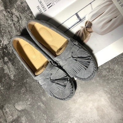 Indiaanse mocassins in suède met kwastjes