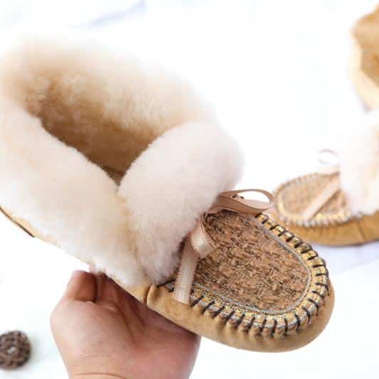 Gevoerde suède Indian mocassins met tweed schacht