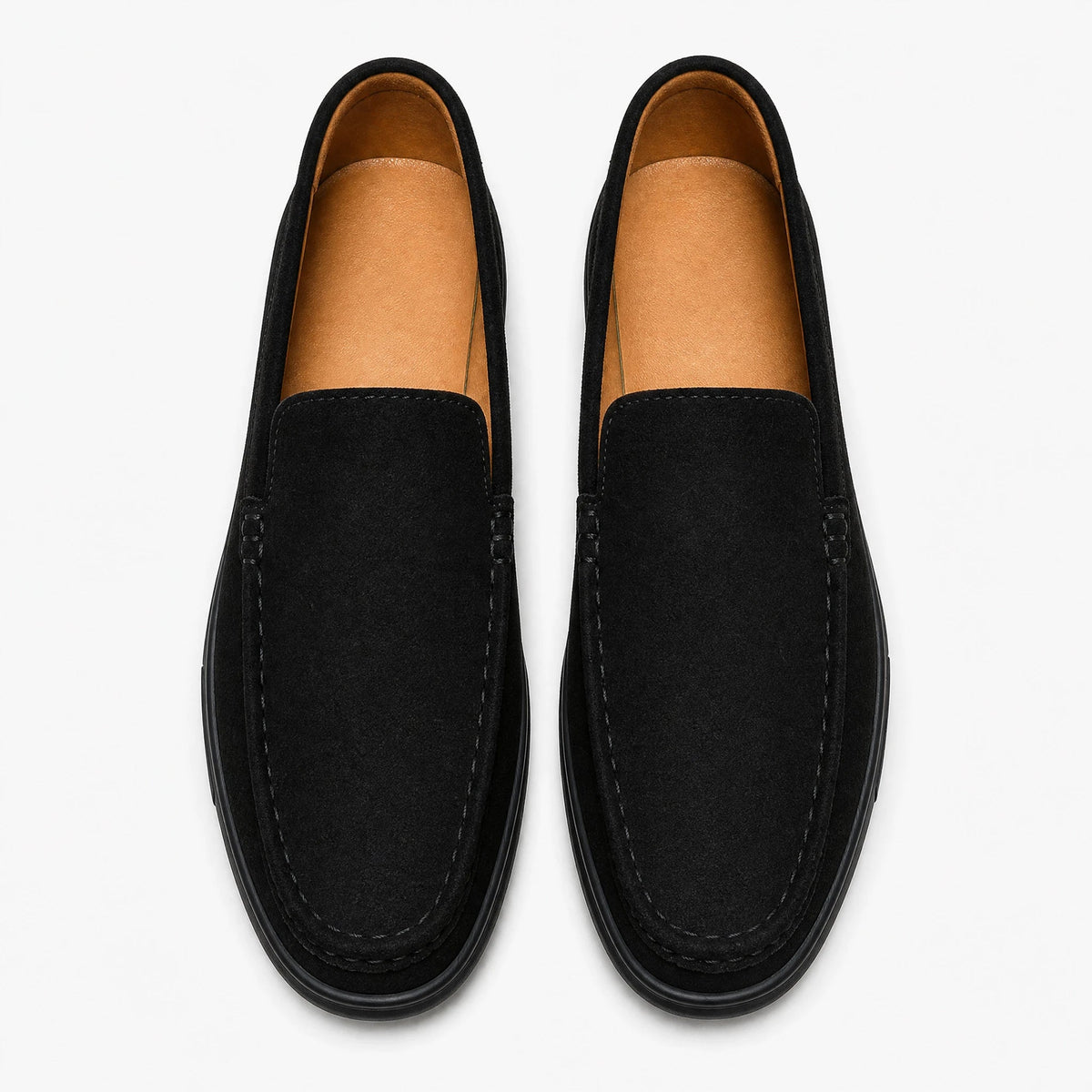 Instap loafer heren met soepele profielzool in zwart, voorkant