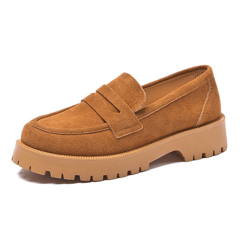 Klassieke loafers in echt suède met dikke zool