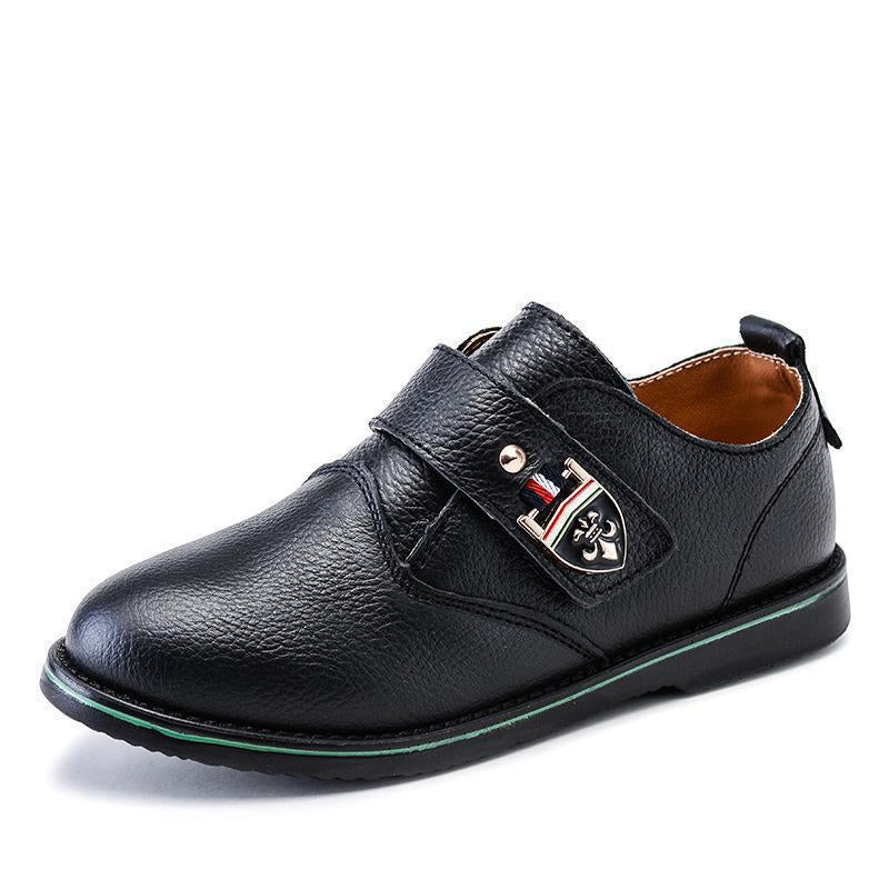 Klassieke leren loafers met een uniek design voor jongens
