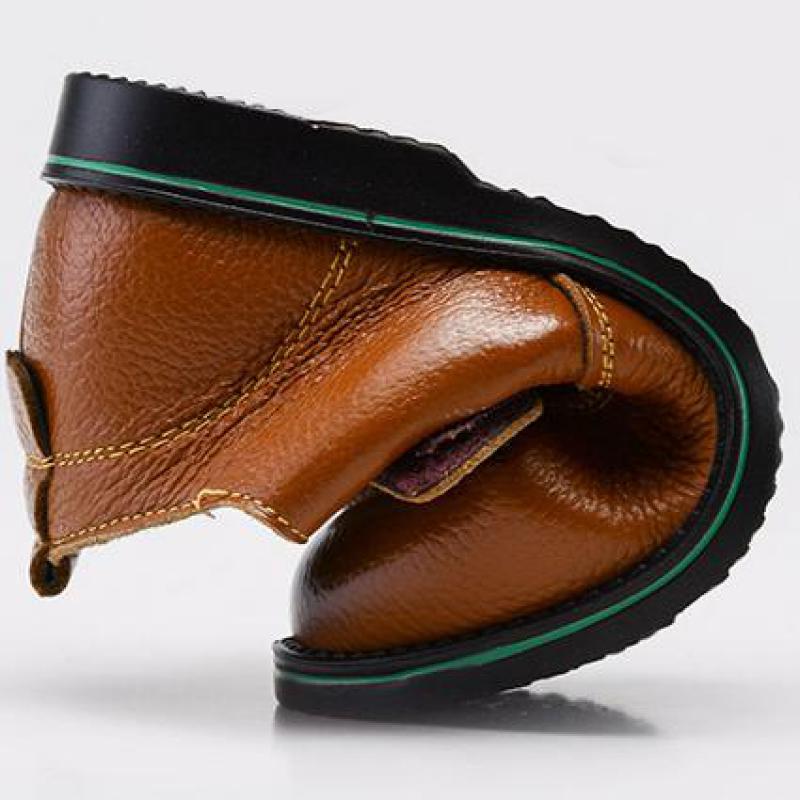 Klassieke leren loafers met een uniek design voor jongens