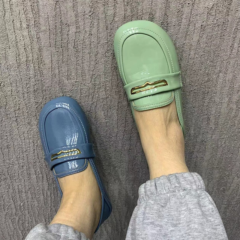 Damesloafers met ronde neus in laklook