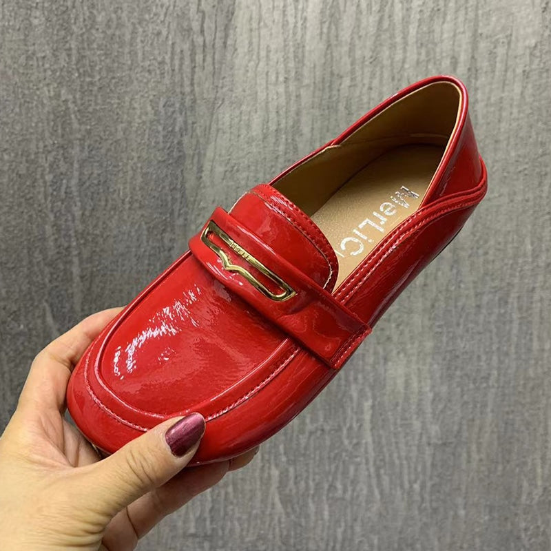 Damesloafers met ronde neus in lakleer