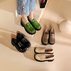Mocassins in lakleer met dikke zool, Grijze