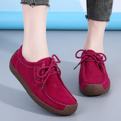Dames mocassins in suède met veters, Roos