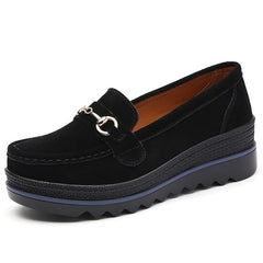 Loafers met plateauzool en decoratieve metalen details voor dames, Zwart