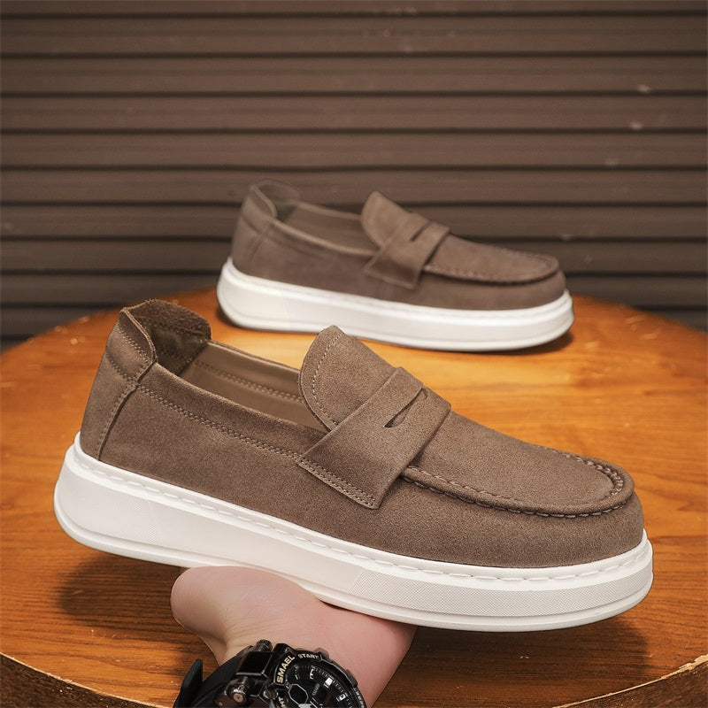 Camel mocassin met witte zool, achterkant